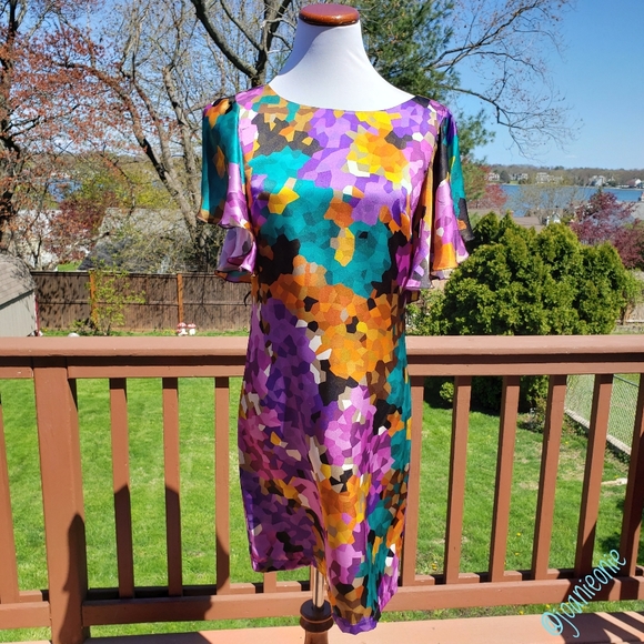 xx TRINA TURK Silk Geo Print Ruffle Sleeve Sz 2 EUC - Picture 6 of 9